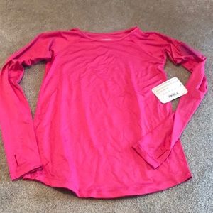 Running skirts.com long sleeved running top.